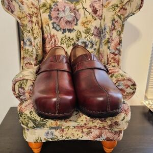 Dansko Burgundy/Brown Leather Slip-On Loafers/Clog's